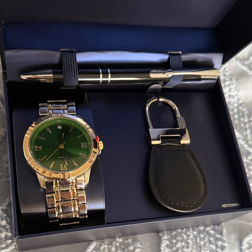 Luxury Green and Gold Men's Watch Set